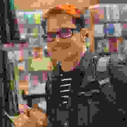 Photo of Dave Roman 