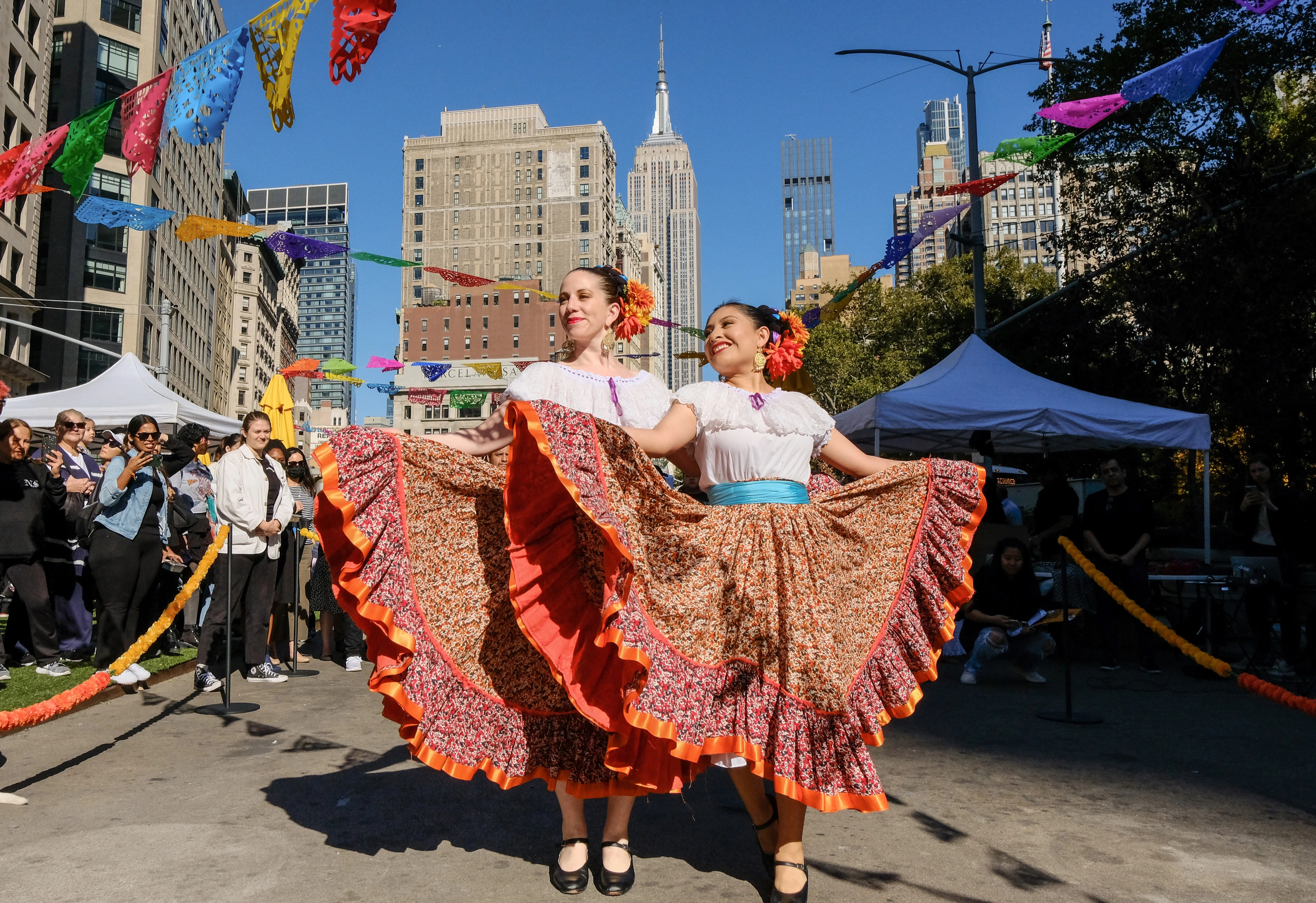 Baile folklorico presented by the Calpulli Mexican Dance Company