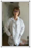 An illustration and a photo of the same person