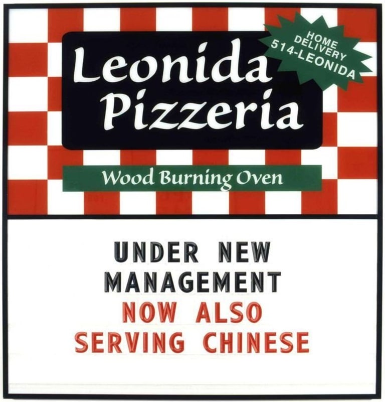 pizza box that says "Leonida Pizzeria"