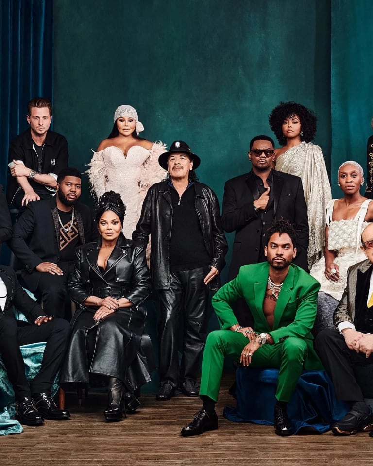 The 2020 @CliveDavis 2020 Pre-Grammy Gala class photo by the Hollywood Reporter, featuring 16 musical talents. 