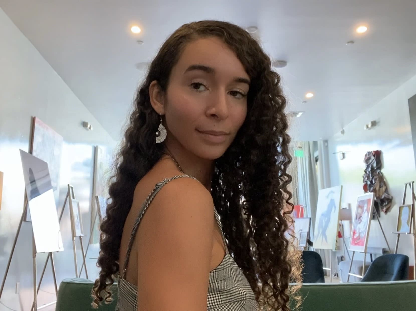 Alumnus Storm Ascher (BFA 2018 Visual & Critical Studies) i