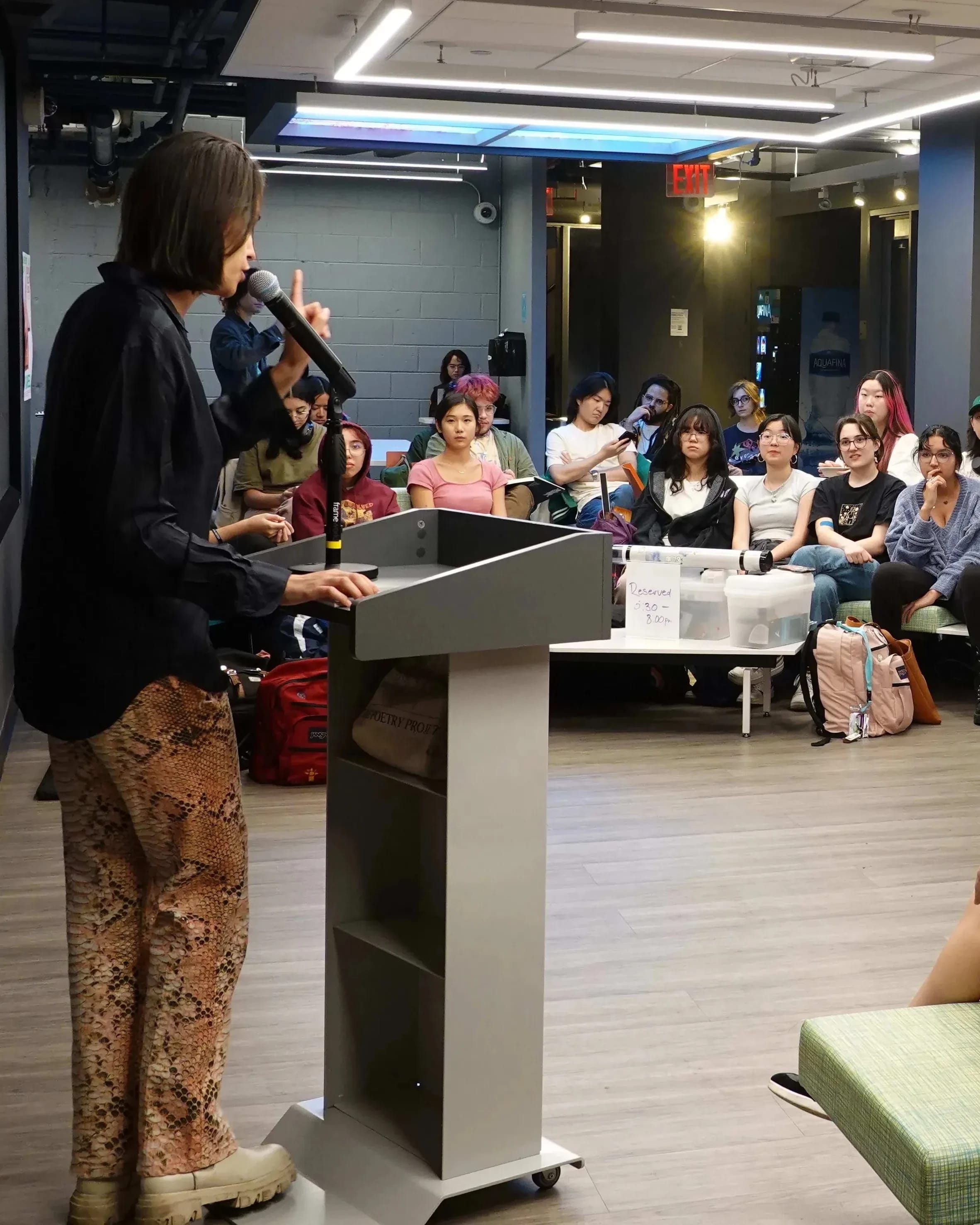 Poet and Professor Kay Gabriel gives a reading and lecture to large group of honors students