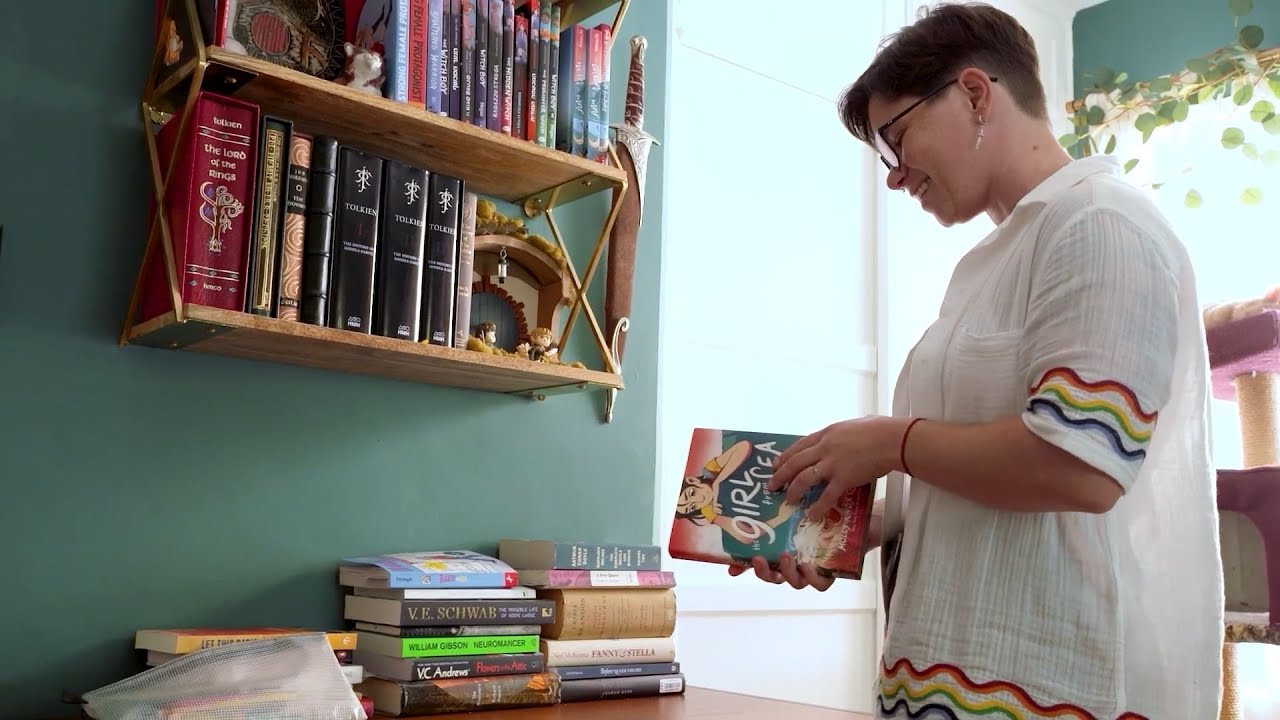 SVA Features Lee Ostertag